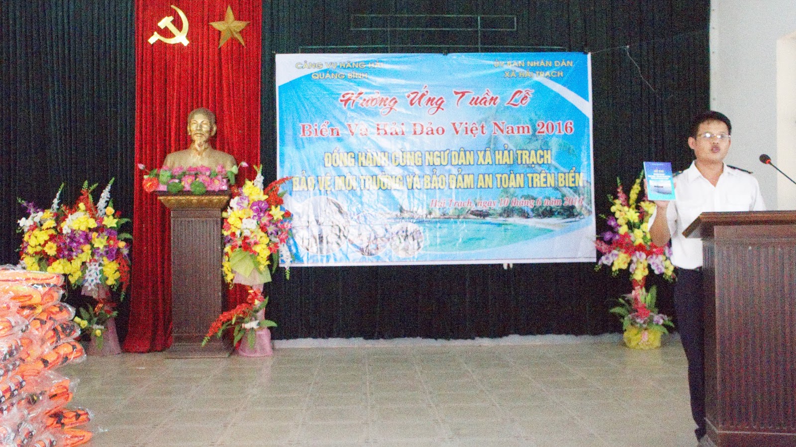 Hưởng ứng tuần lễ Biển và Hải đảo Việt Nam